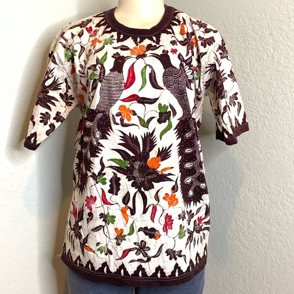 Batik Tulis Madura Tops - BATIK TULIS MADURA T-Shirt